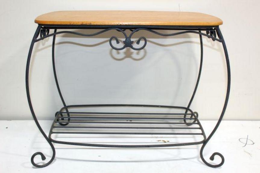 Auction Ohio Longaberger Side Table