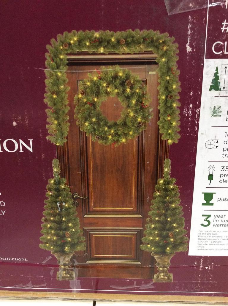 CHRISTMAS TREE/WREATH/GARLAND