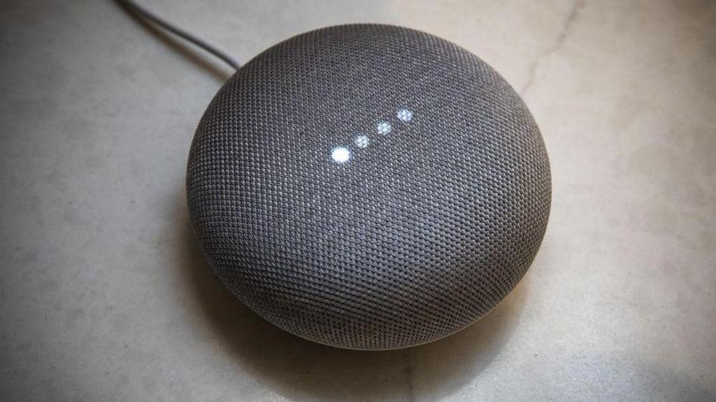 GOOGLE HOME MINI