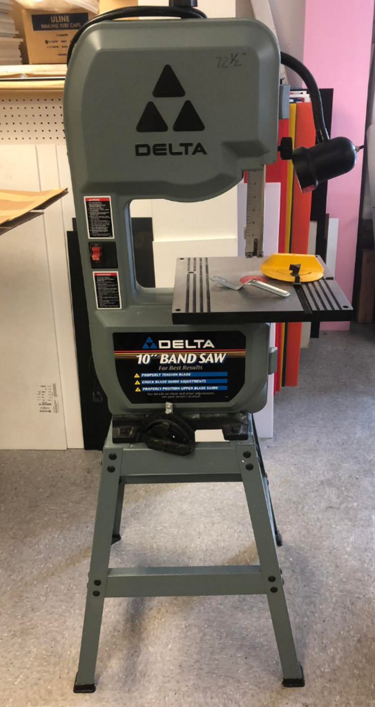 AO Equipment & Machinery | DELTA 10" BAND SAW