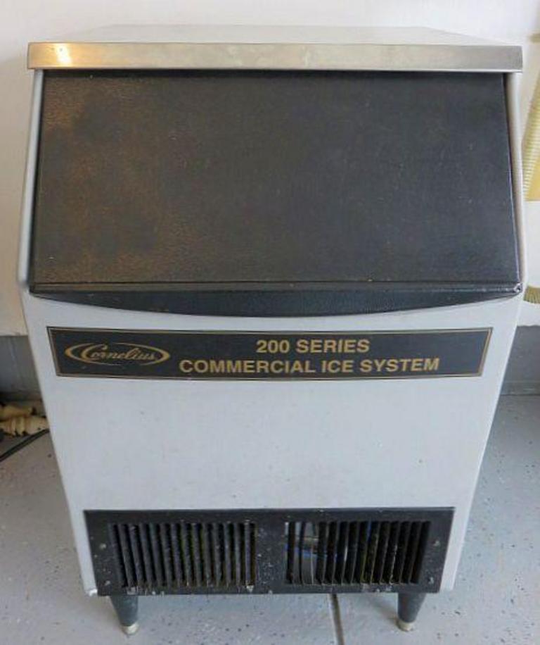 Auction Ohio Cornelius Ice Maker