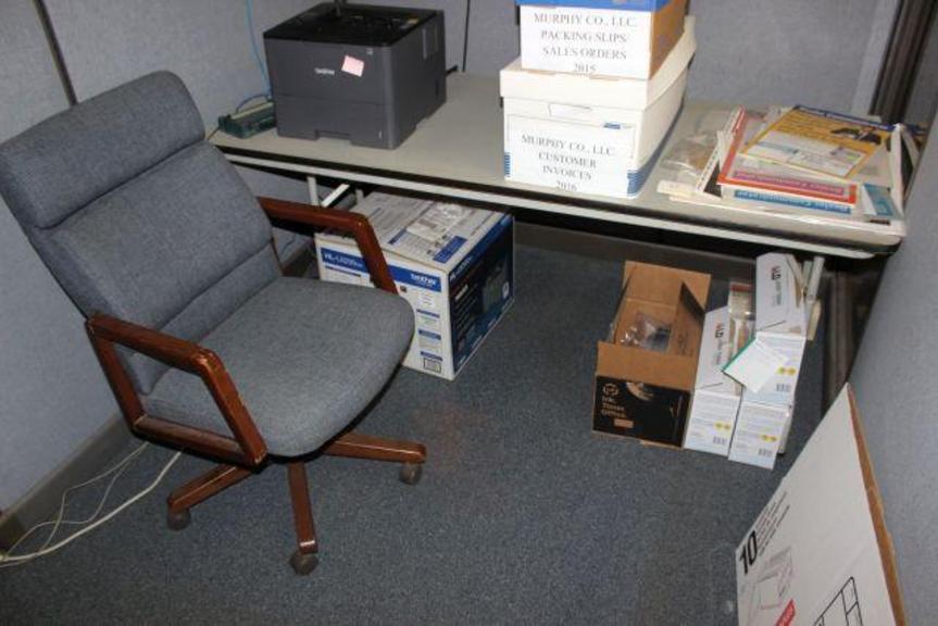 Auction Ohio Office Chair & Folding Table