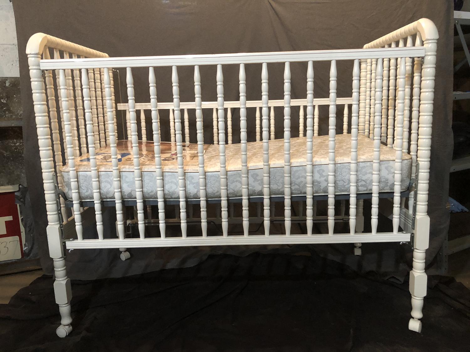 evenflo jenny lind crib