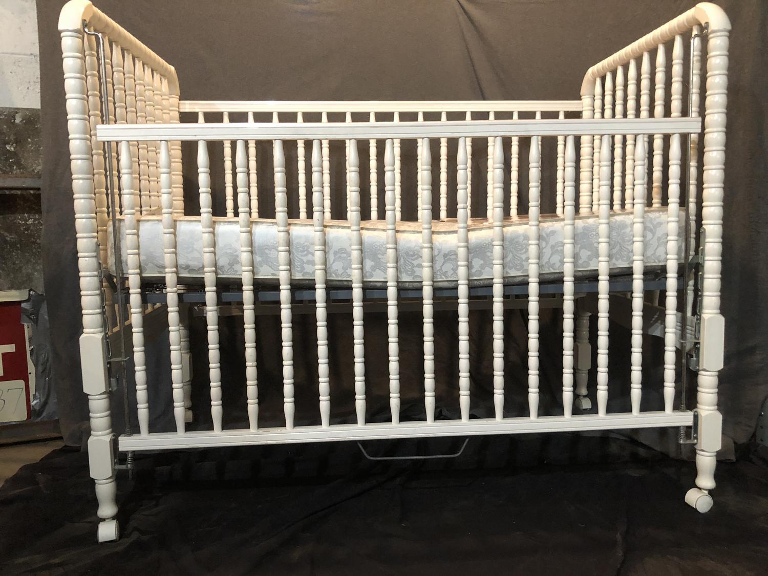 Auction Ohio Evenflo Baby Crib