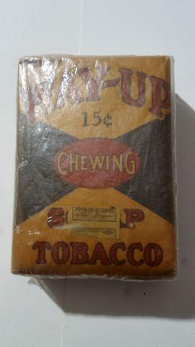 Auction Ohio BAGPIPE TOBACCO PACK