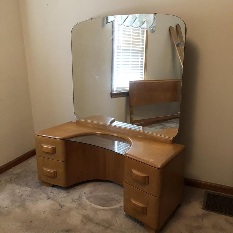 Heywood wakefield vanity store with mirror