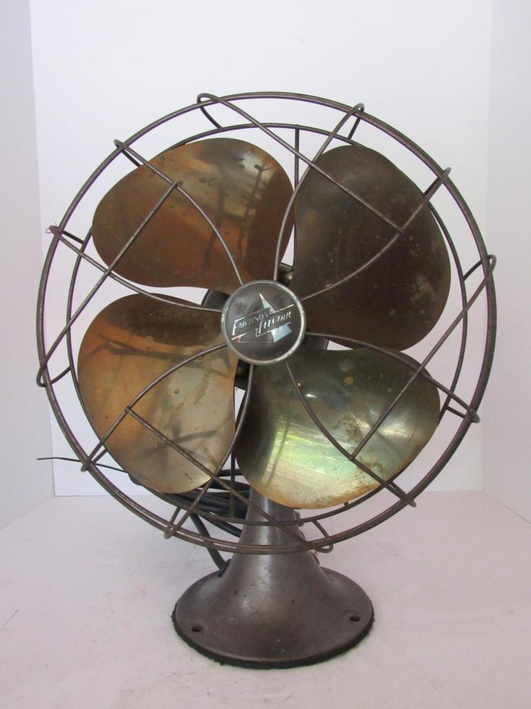 Auction Ohio Antique Emerson Table Fan