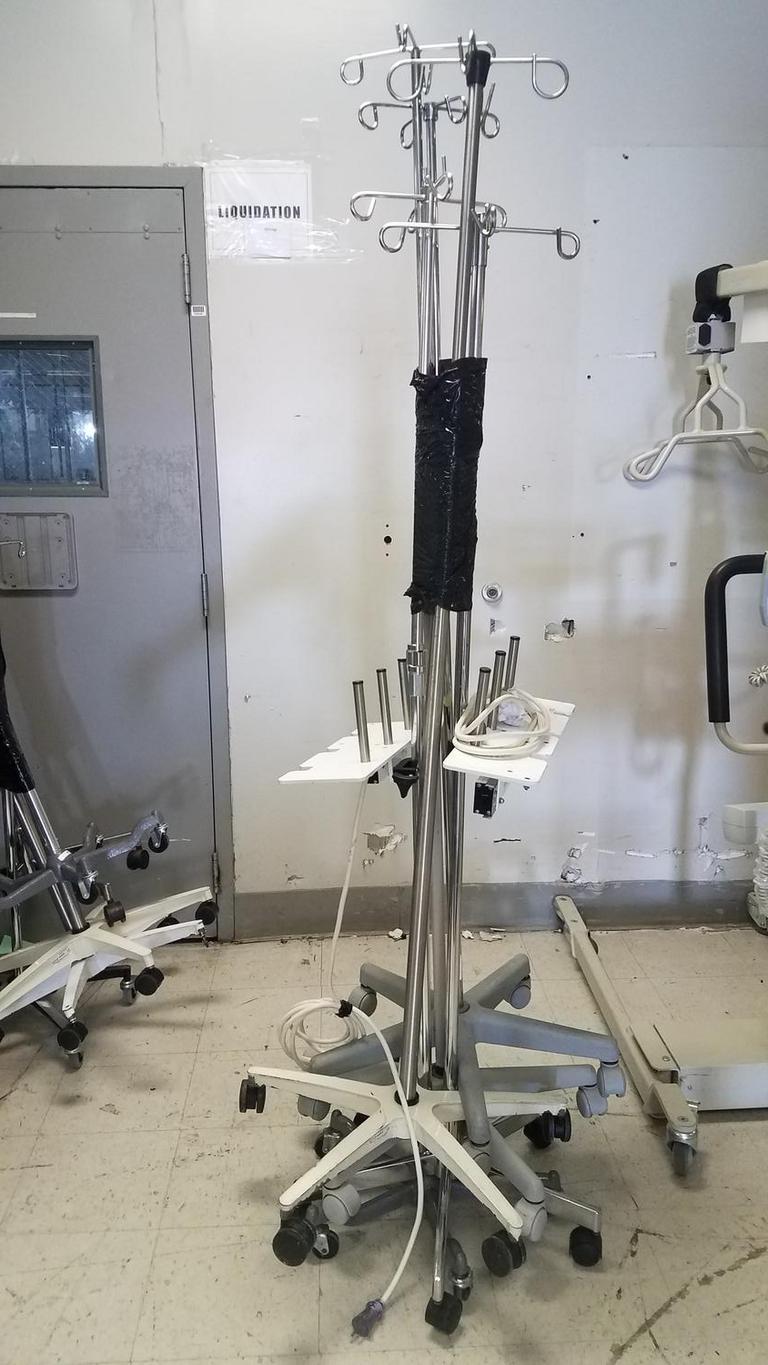Auction Ohio Medline Iv pole lot 22518