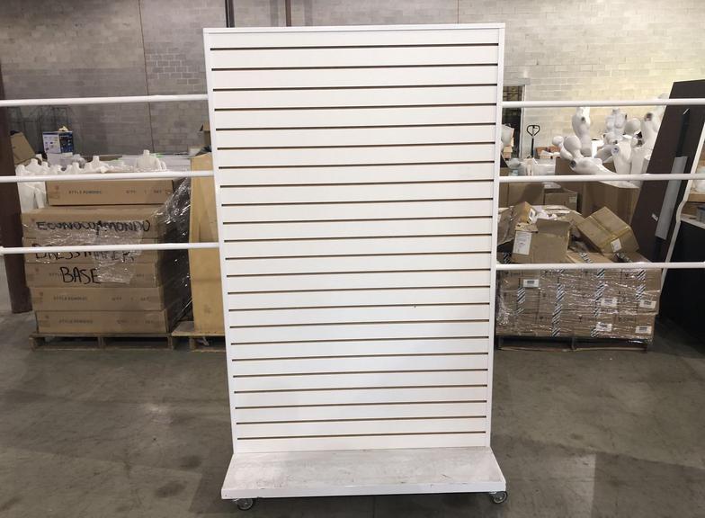 Auction Ohio Large White Slatwall with Posts on Castors