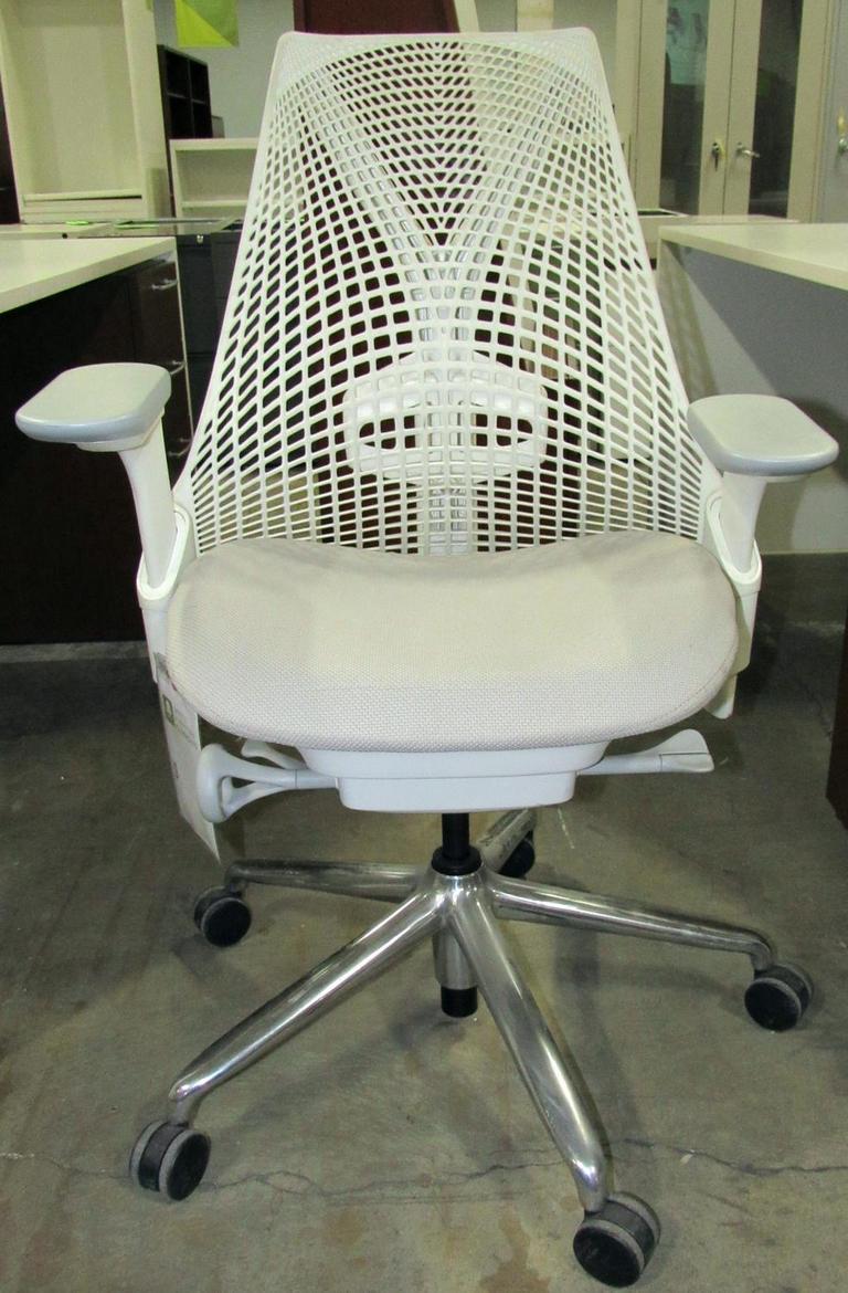 Auction Ohio Herman Miller Sayl Chair