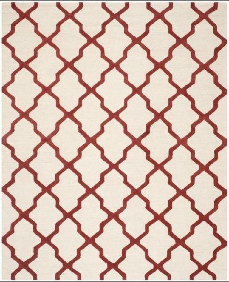 2'6" X 4' RUG