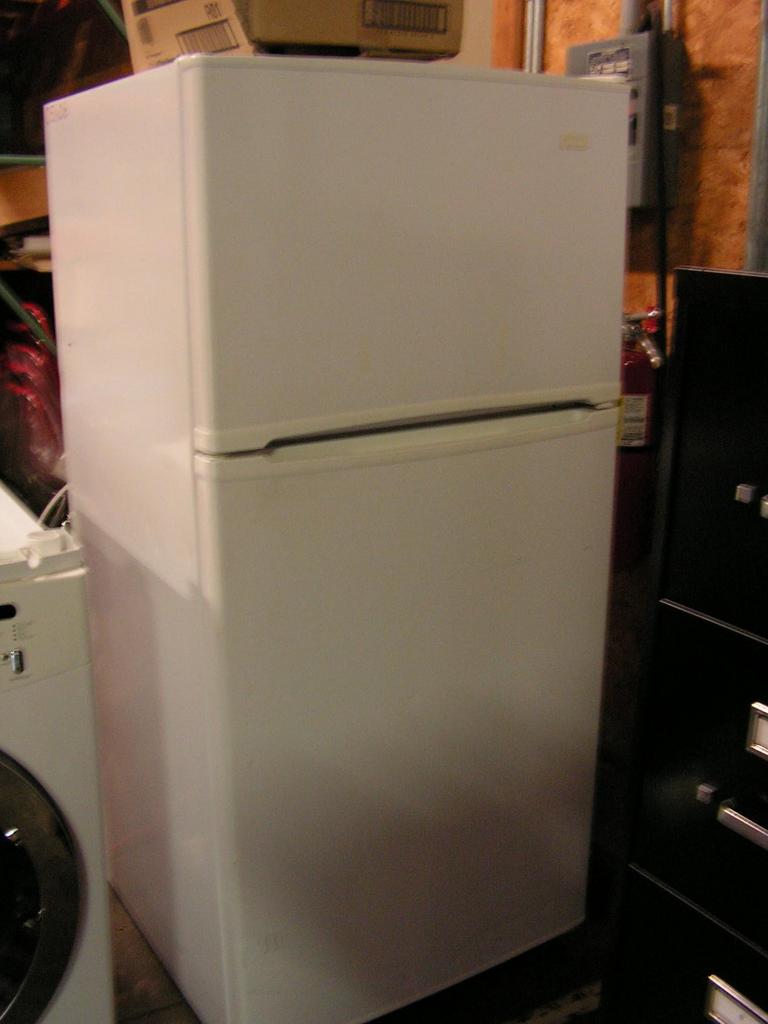 Magic Chef Refrigerator