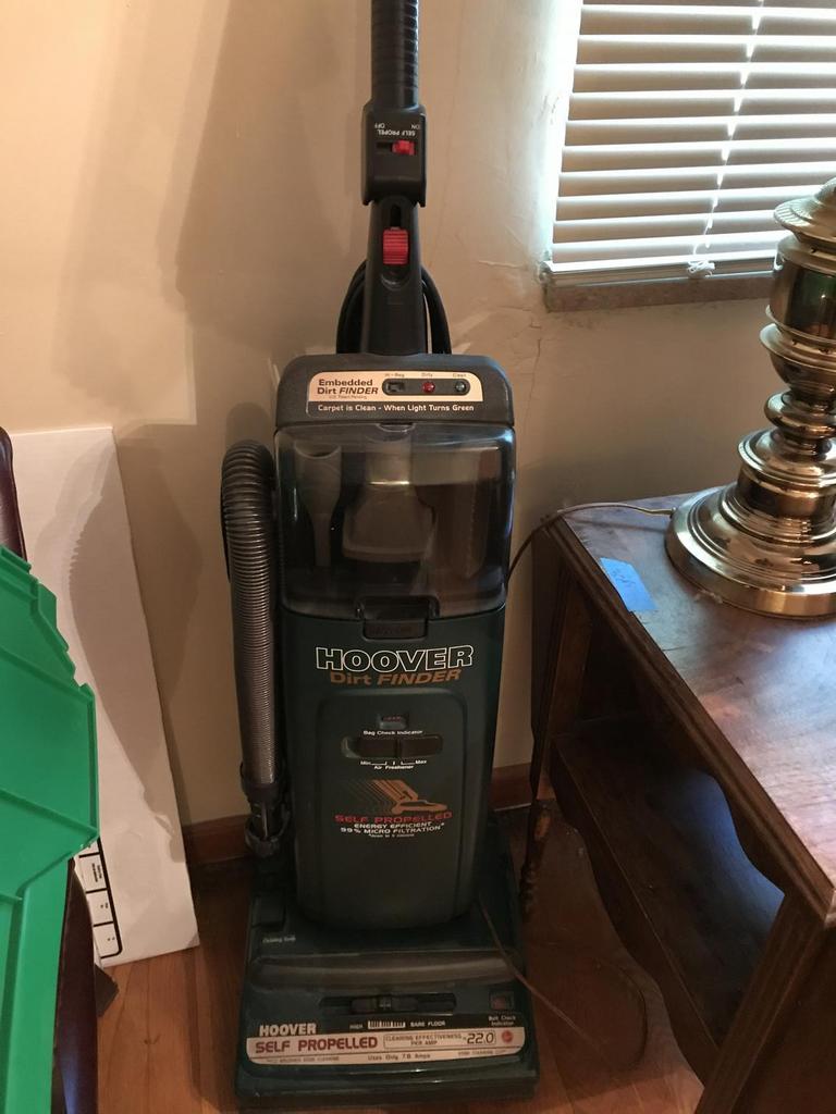 Auction Ohio Vacuum Cleaner