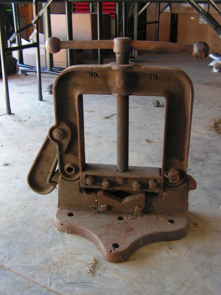 Auction Ohio Reed No. 65 Pipe Vise