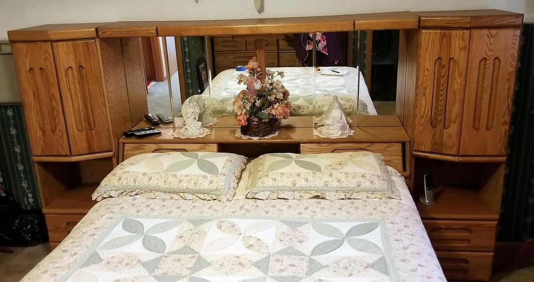 Auction Ohio Orman Grubb Furniture