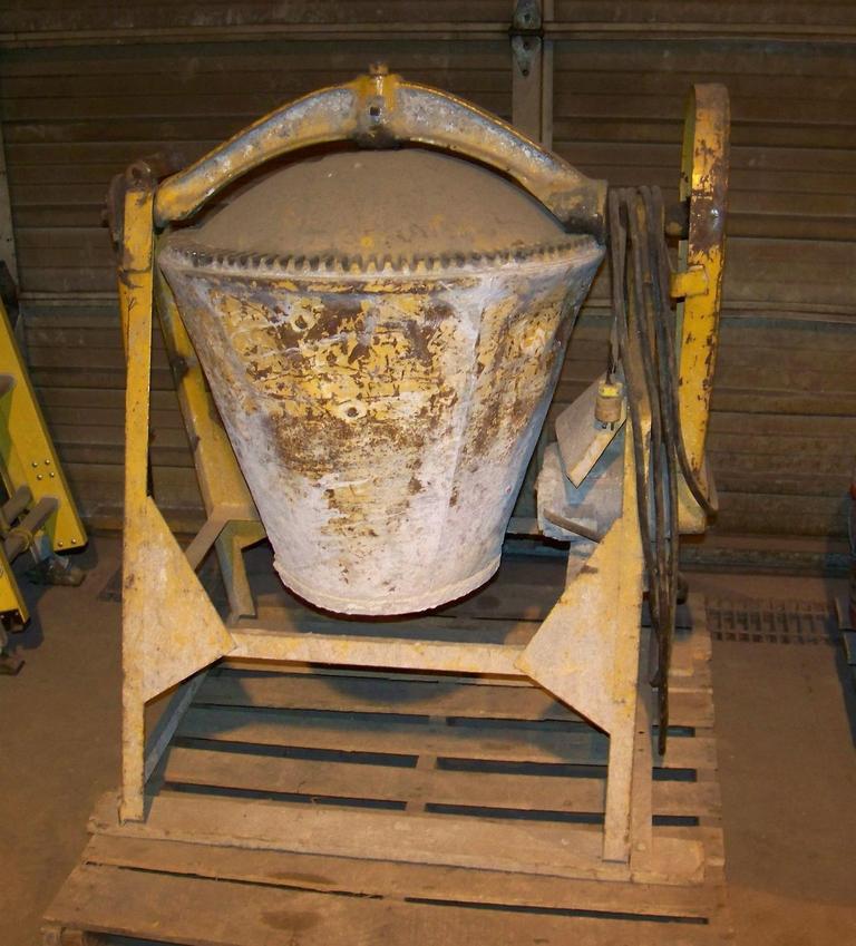 Auction Ohio Gilson Concrete Mixer