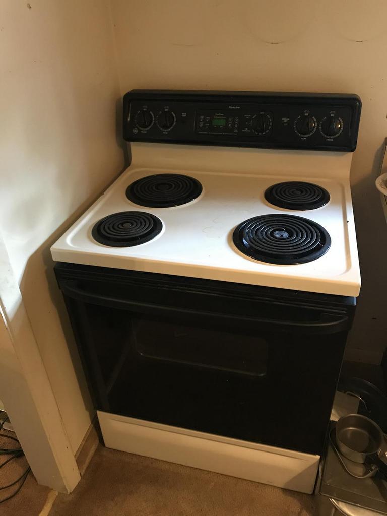 Auction Ohio Spectra Oven