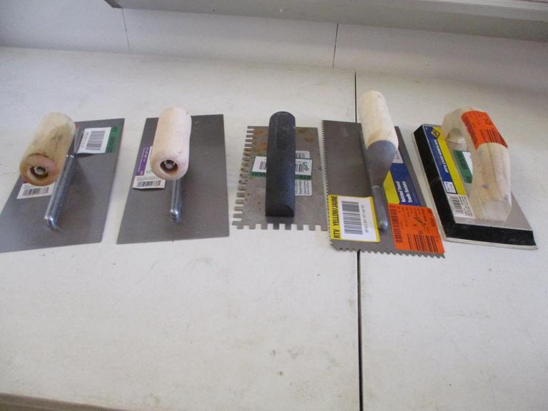 BULK LOT TROWELS