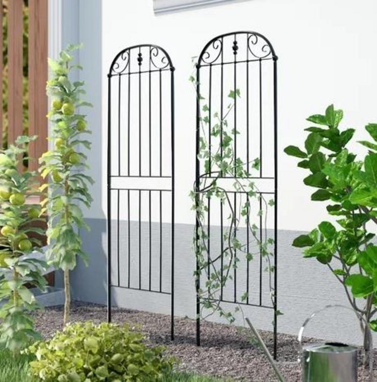 2 GRETNA GOTHIC TRELLIS