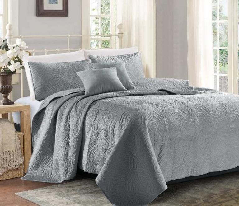 KING 3 PC QUILT SET