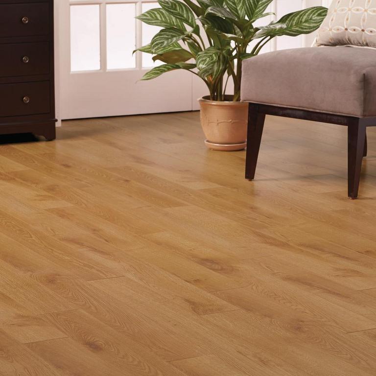 NATURAL OAK LAMINATE