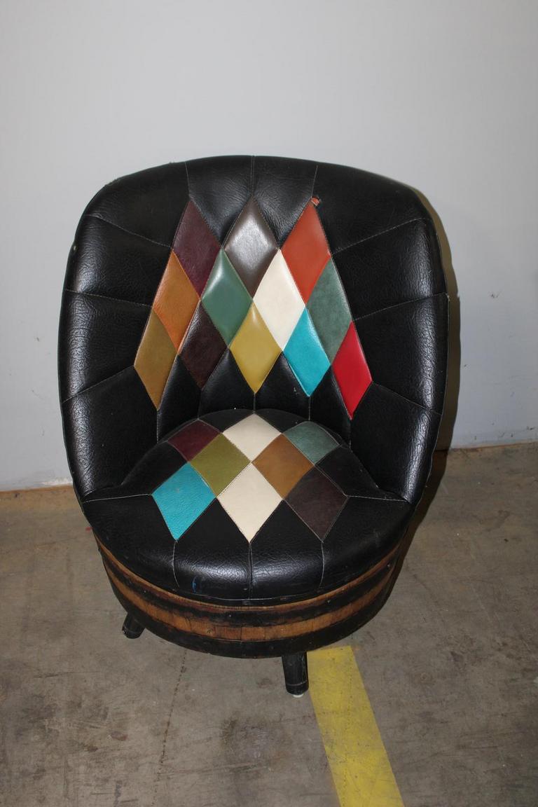 Auction Ohio | Retro Vinyl Barrel Chair