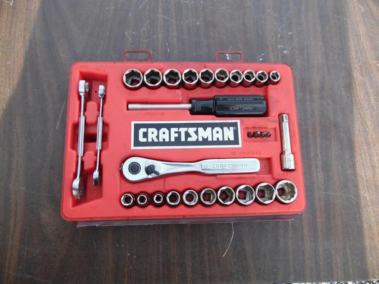 Auction Ohio Craftsman Tool Set