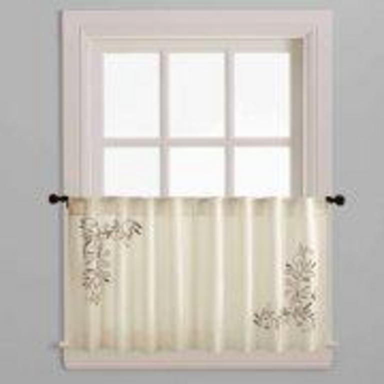 2 WINDOW CURTAINS