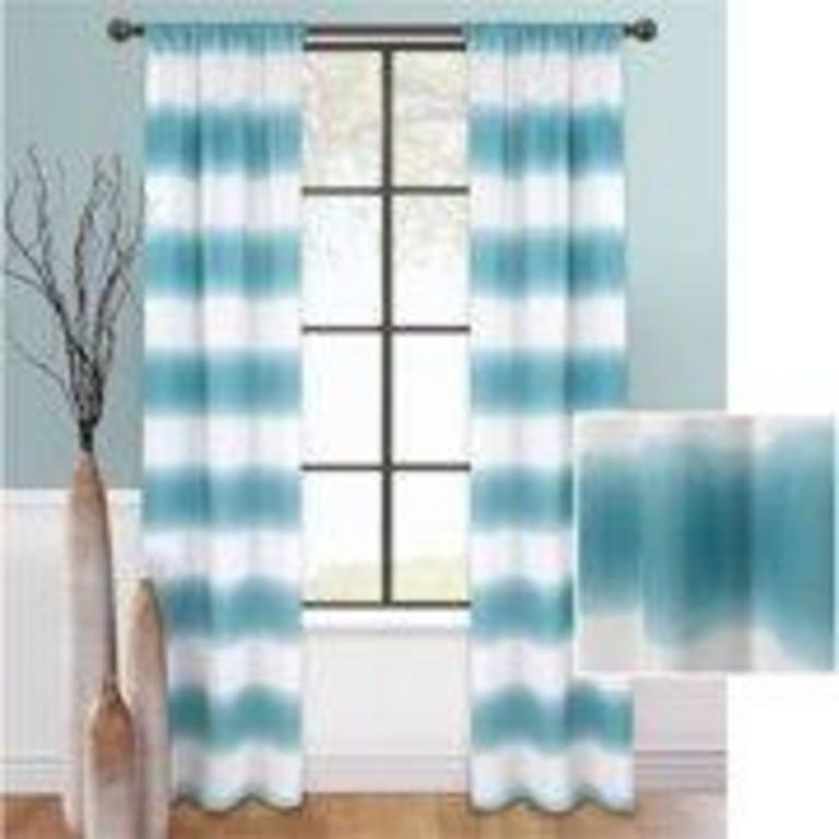 2 CURTAIN PANELS