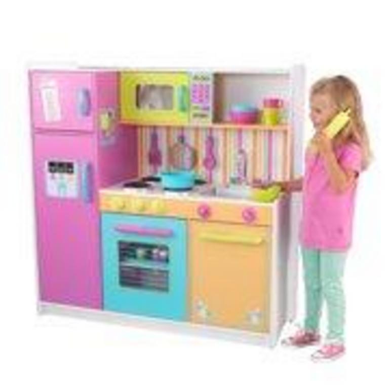 BIG AND BRIGHT KITCHEN