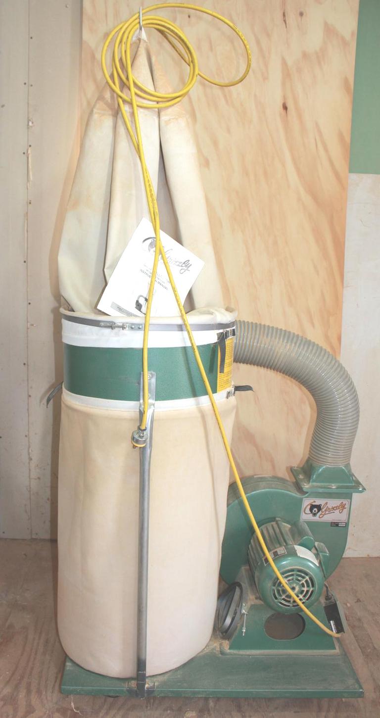 Auction Ohio Grizzly Dust Collector