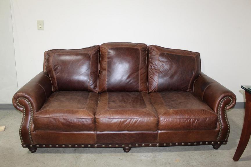 Auction Ohio Leather Sofa