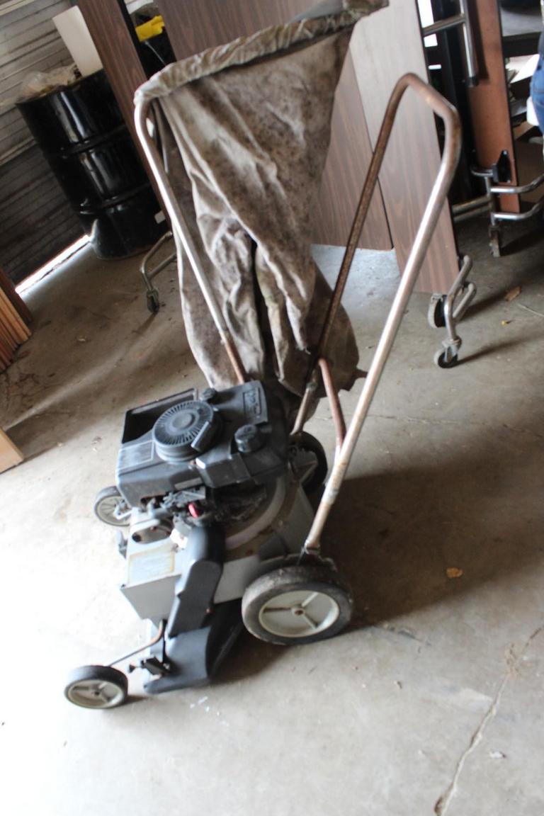 Auction Ohio Craftsman Power Brush