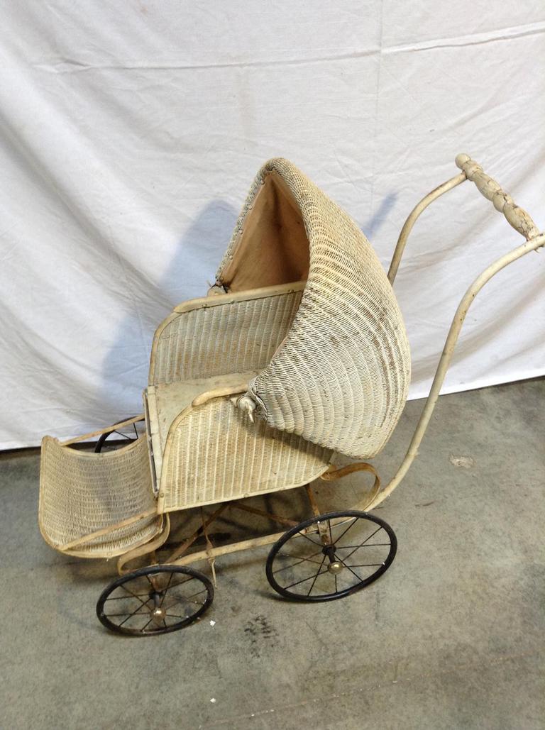 wicker baby carriage