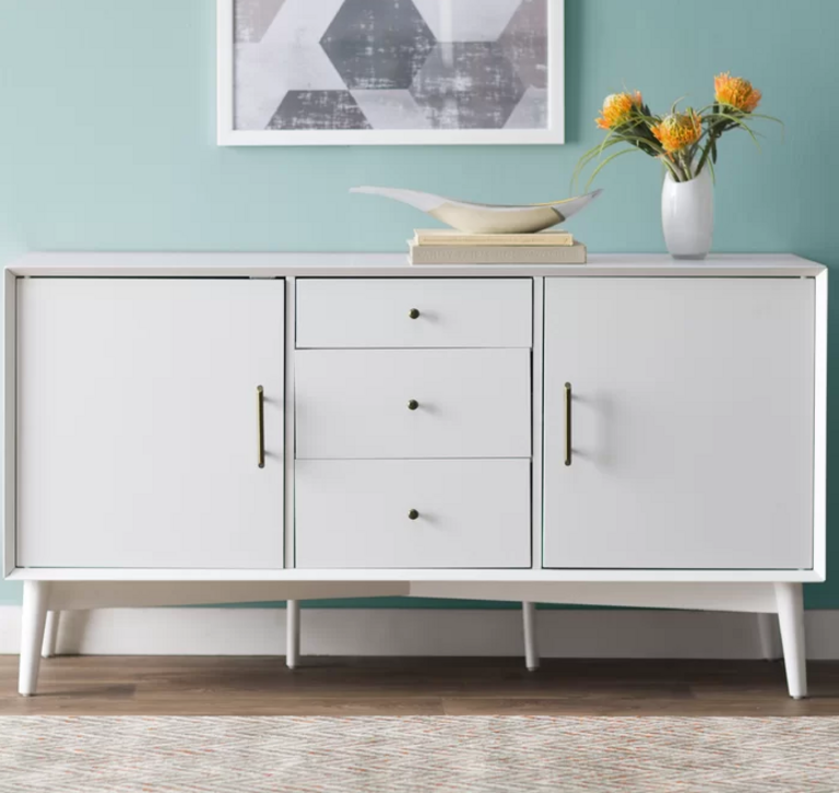 WHITE BUFFET TABLE