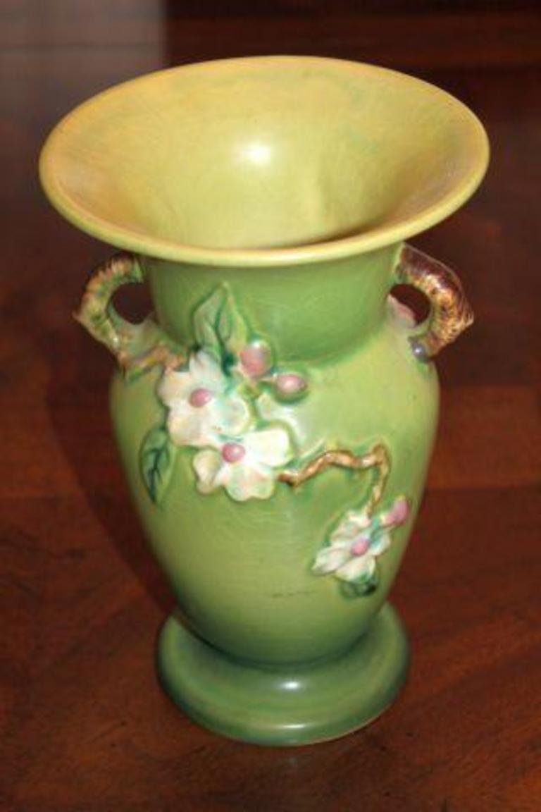 Auction Ohio Roseville Pottery Vase