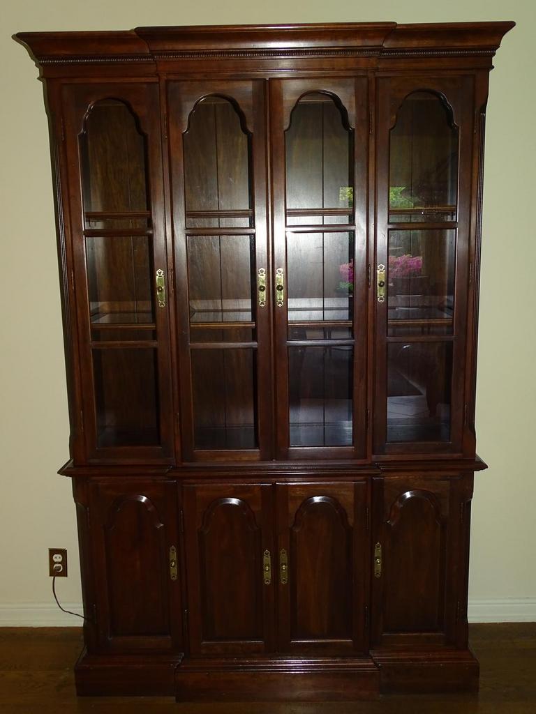 Ethan allen hutch deals cabinet