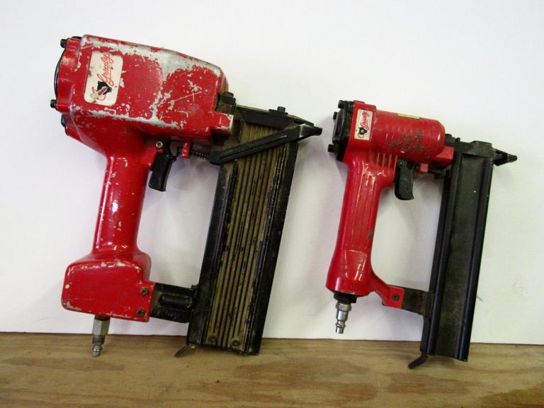 Auction Ohio  Grizzly Pneumatic Nailers