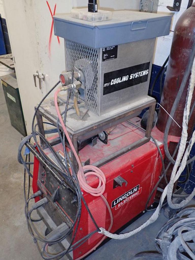 Auction Ohio | Lincoln Square Wave TIG 275 Welder