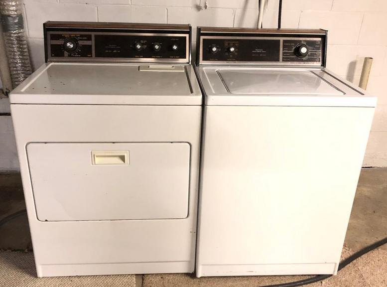 Old School Sears, Roebuck and Co. Kenmore Washer 110.91220100 