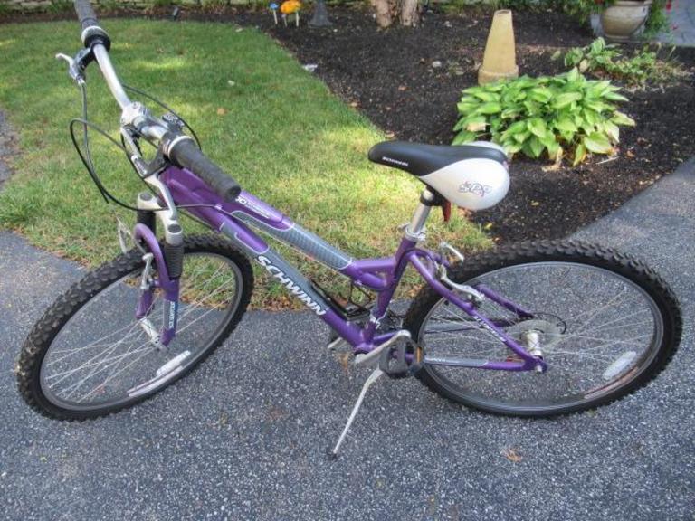 Auction Ohio Schwinn SX2000 Bicycle