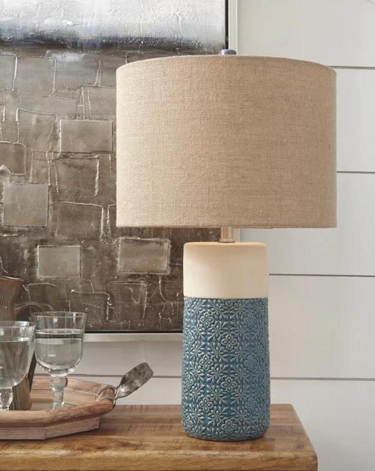 TWO 25" TABLE LAMPS