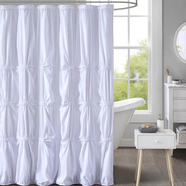 PRINTED SHOWER CURTAIN