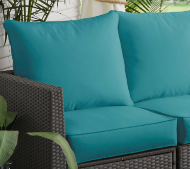 BLUE OUTDOOR CUSHION SET
