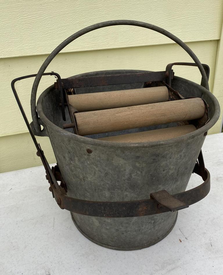 Auction Ohio Vintage Metal Wash Bucket