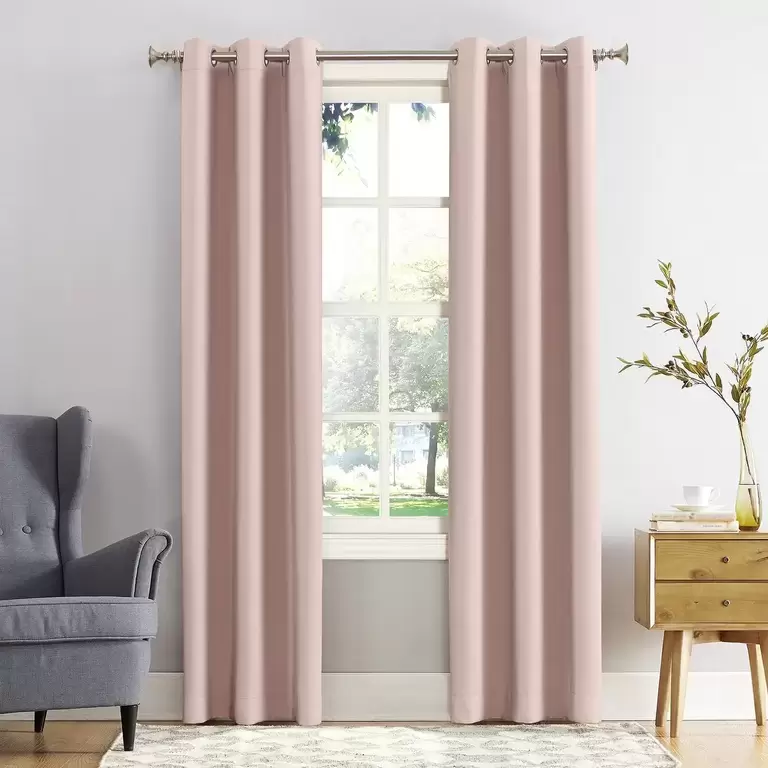 1 BLACKOUT CURTAIN PANEL
