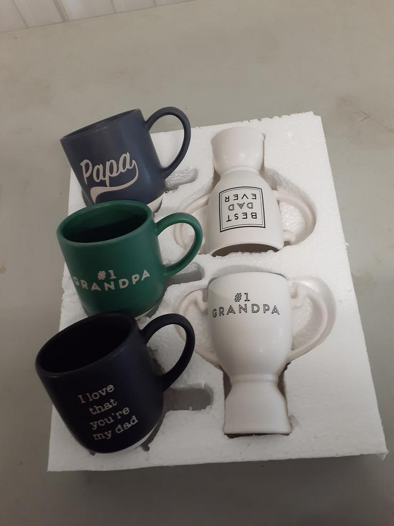 LOF OF 5 COFFEE MUGS