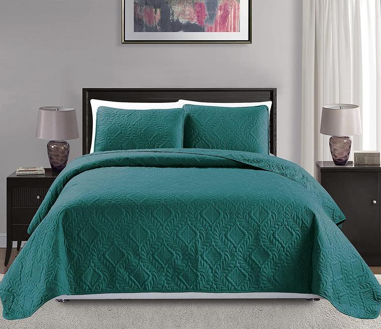 QUEEN/FULL 3PC BEDSPREAD