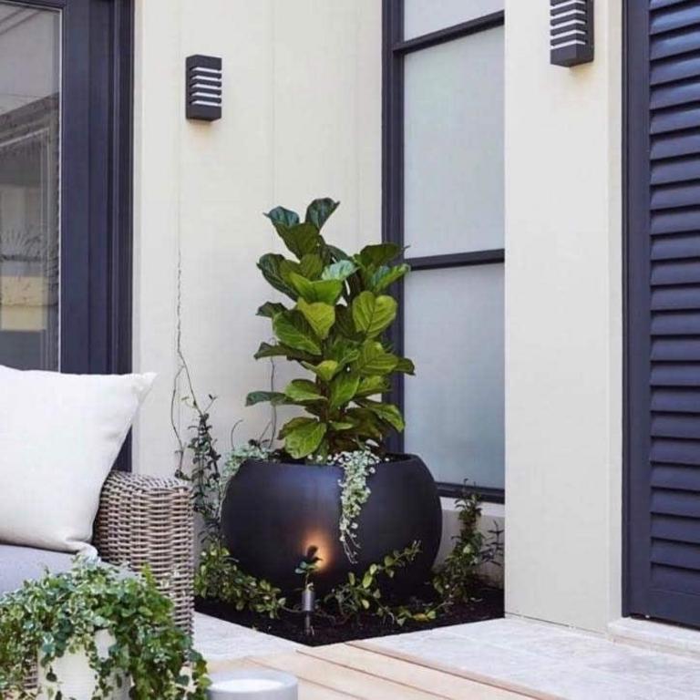 FIBERSTONE SPHERE PLANTER