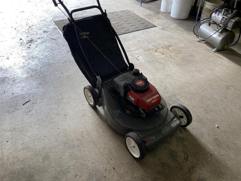 Auction Ohio Craftsman Mower